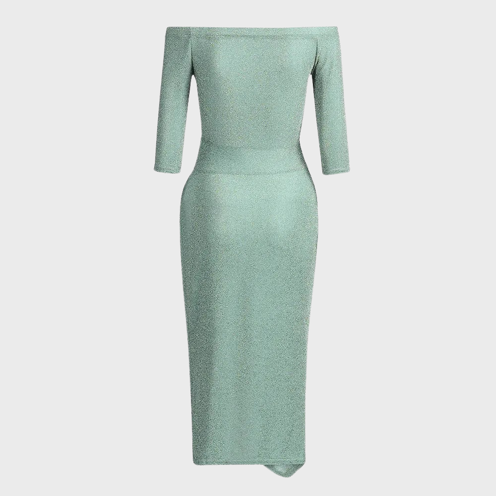 "Champagne kleur glitterjurk met korte mouwen en lange snit, perfect voor elegante zomerse feestjes en gelegenheden."