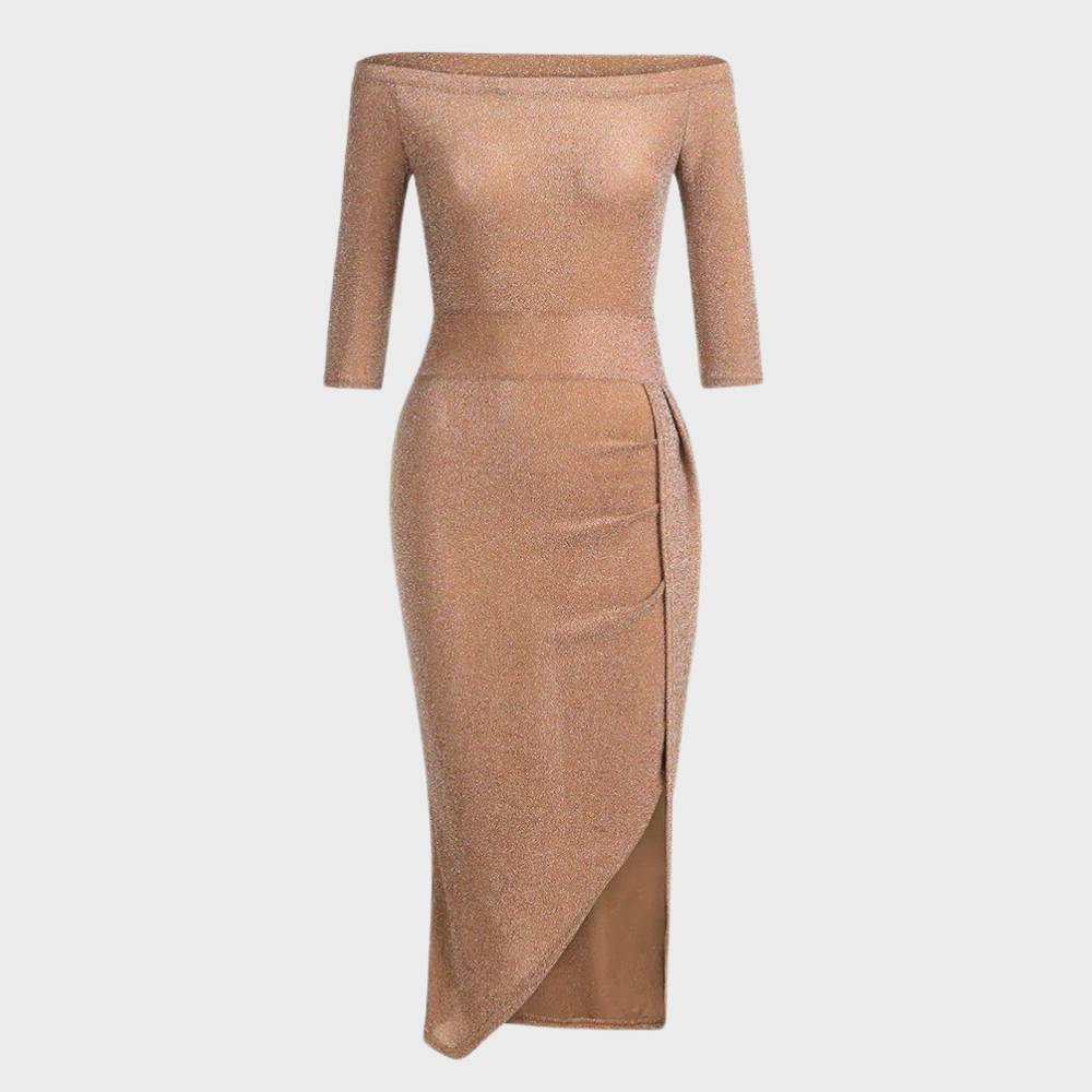 "Champagne kleur glitterjurk met korte mouwen en lange snit, perfect voor elegante zomerse feestjes en gelegenheden."