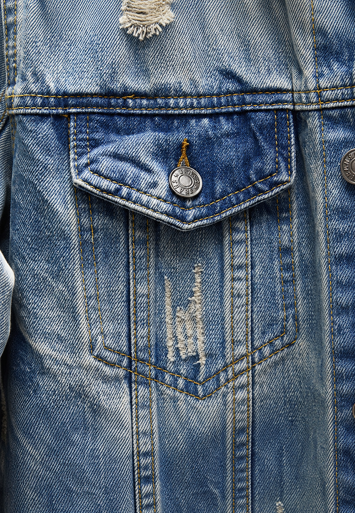 Stijlvol blauw heren slim fit jasje, met vintage esthetiek en distressed details, perfect als bovenkleding.