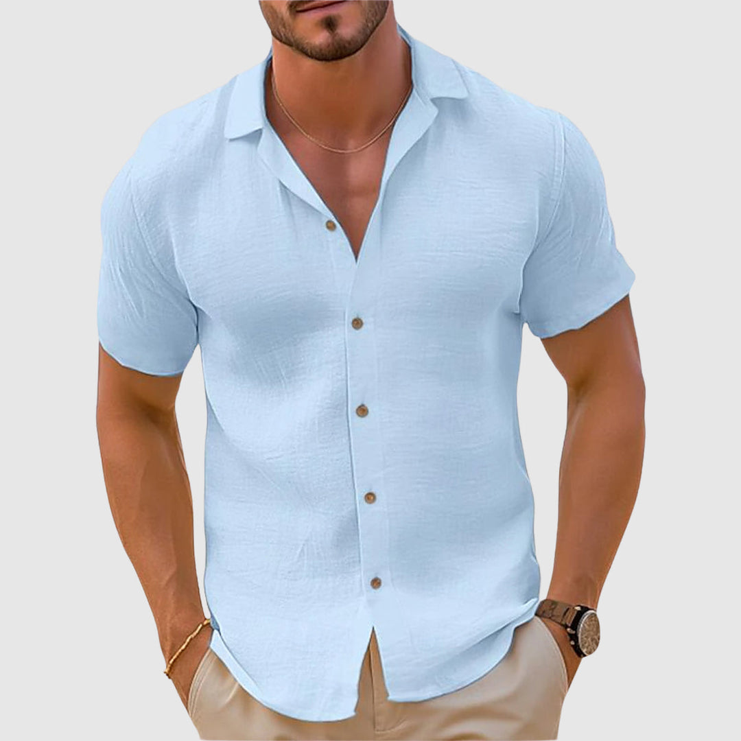 Zomers herenhemd met camp collar, korte mouwen en relaxte pasvorm, perfect als stijlvolle strandkleding.