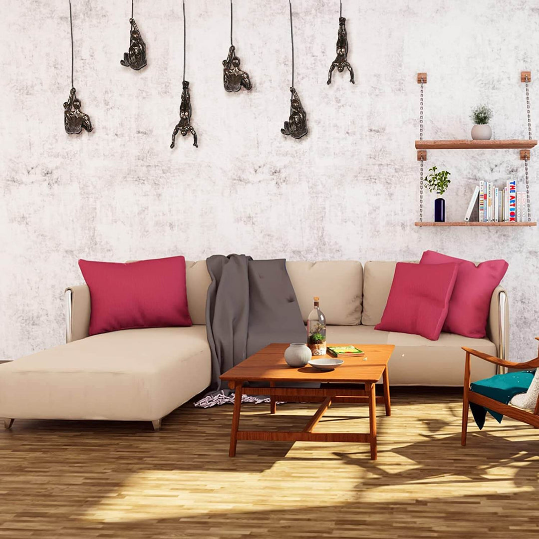 Metalen bergbeklimmer kunstwerk, handgemaakt en modern, een krachtige blikvanger in je interieur.