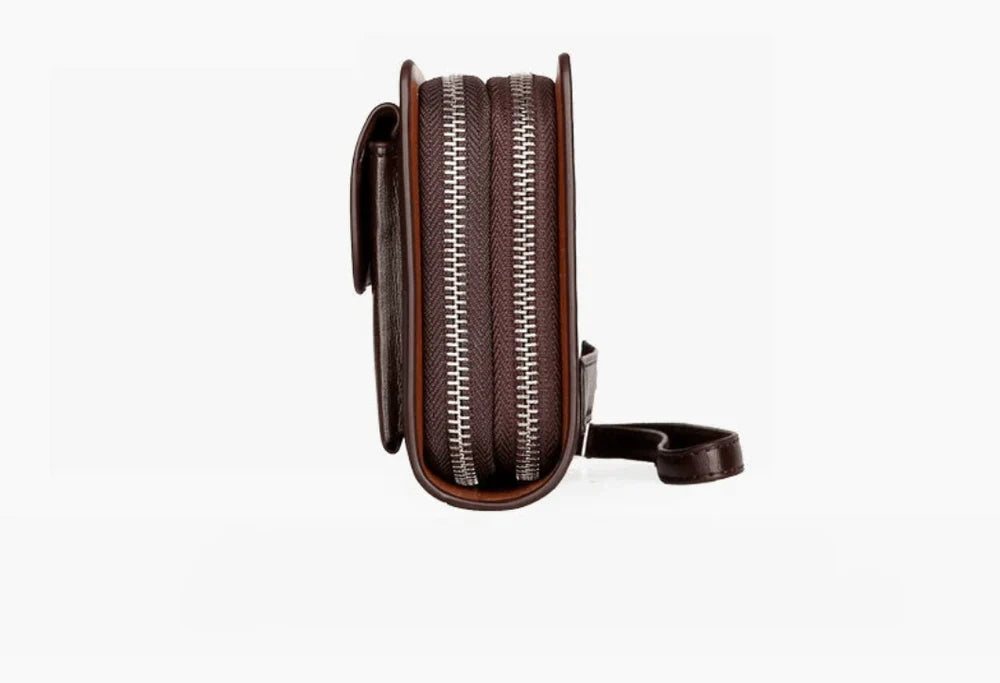 Bruine leren heren portemonnee met strakke afwerking. Perfecte accessoire.