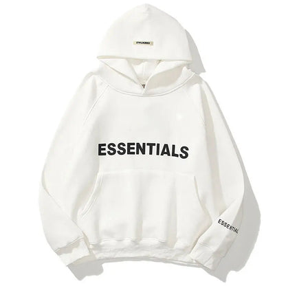"Comfortabele oversized Essentials Hoodie met ruime capuchon en buidelzak voor dames, ideaal voor streetwear-look."