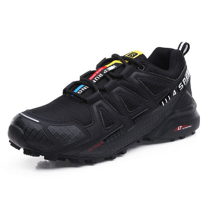 Comfortabele trekking schoen voor heren met robuust design, grijs-zwart gekleurd, geschikt voor outdoor avonturen.