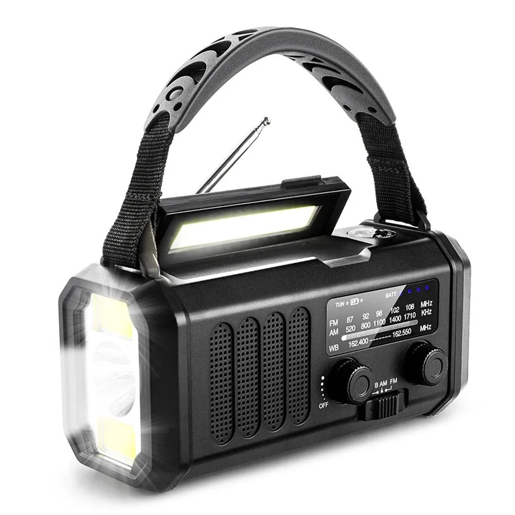 Draagbare noodradio met AM/FM/weerband en ingebouwde zaklamp, essentieel voor communicatie bij noodgevallen.