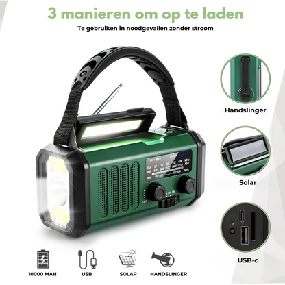 "Compacte noodradio met zonnepaneel, zwengelmogelijkheid, stevige behuizing en krachtige zaklamp. Ideaal voor noodsituaties."