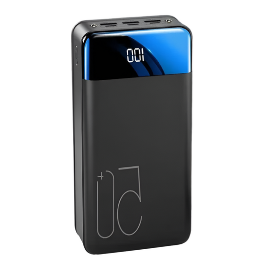 "Compacte, zwarte powerbank met 50000 mAh capaciteit, meerdere USB-poorten en LED-indicatoren, ideale draagbare oplader."