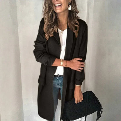 "Cory blazer dames, elegante lange blazer met moderne twist, diverse kleuren, stijlvol voor werk en casual gelegenheden."