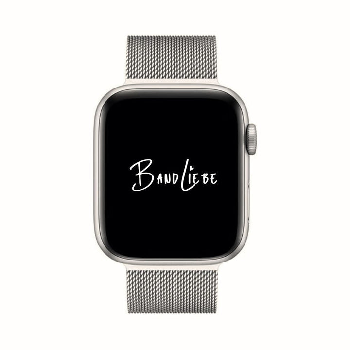 Stijlvolle Milanese Apple Watch armband van SteelFlex RVS, magnetisch verstelbaar voor unisex gebruik.
