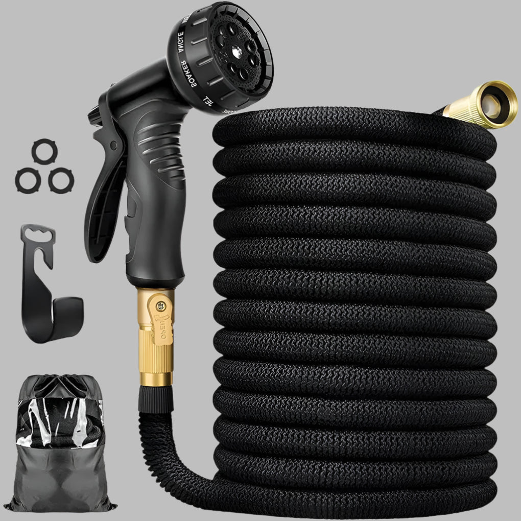 Lichte, compacte tuinslang in de tuin voor makkelijk water geven; essentieel tuingereedschap voor bewatering.