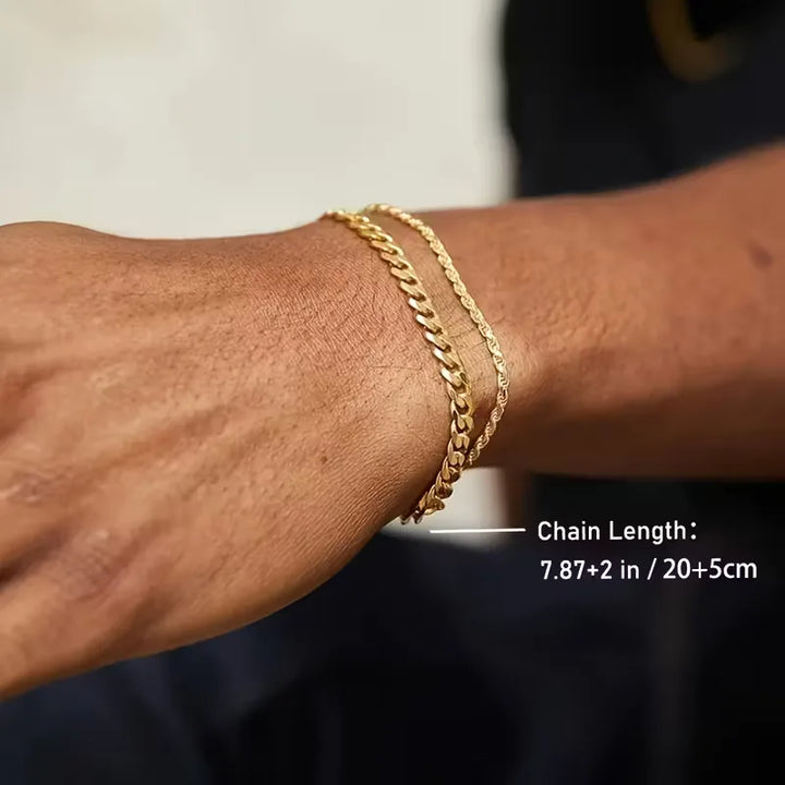 Goudkleurige Cuban Link & zilverkleurige Rope Chain heren armbanden set. Deze schakel- en touwarmbanden zijn stijlvol.
