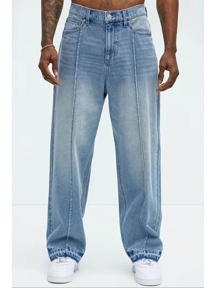 Heren loose fit jeans met wijde pijpen. Comfortabele casual spijkerbroek, ideaal voor dagelijkse stijl.