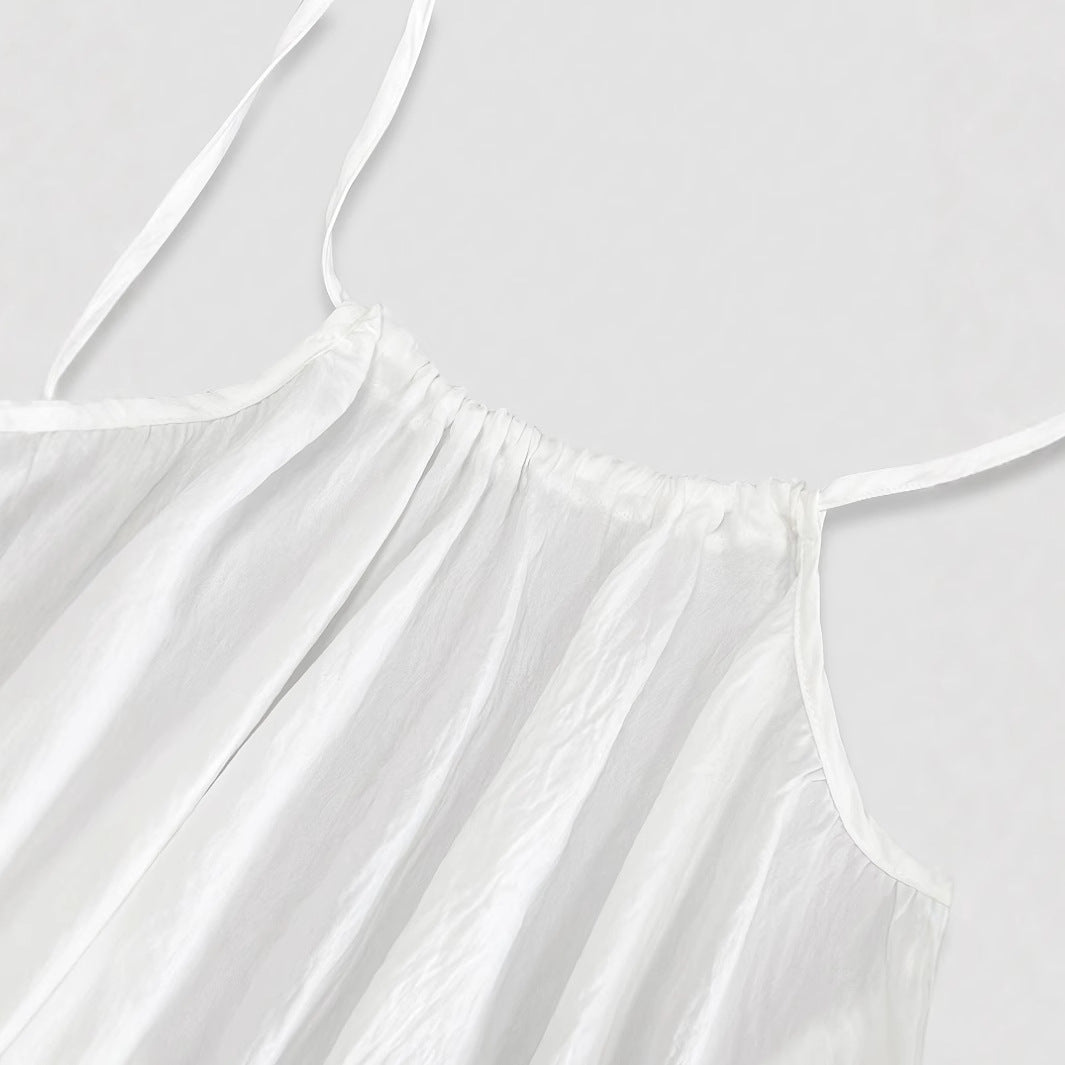 Casual lange jurk met open rug, ideaal voor comfortabele dagen thuis of ontspannen momenten.