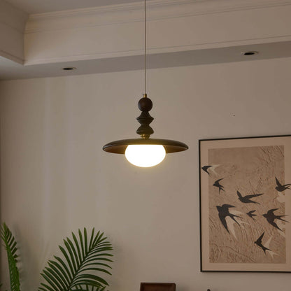 Hanglamp met houten accenten