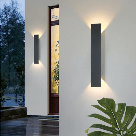Energiezuinige LED buitenlamp, strak design aluminium, perfect als moderne gevelverlichting.