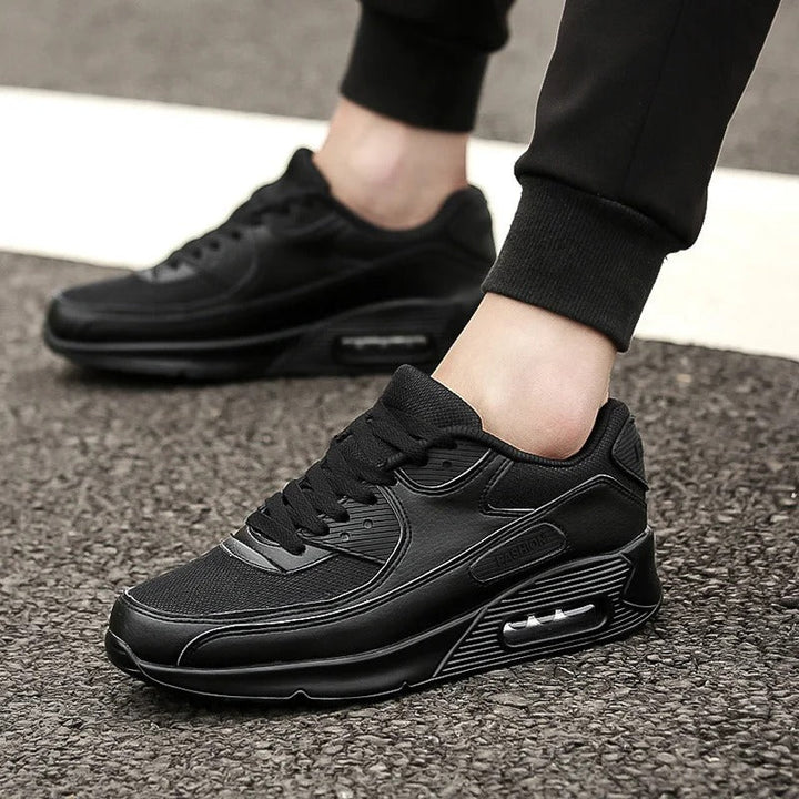 Comfortabele heren veterschoenen met hoge zool; ideale sneakers voor dagelijks casual gebruik.