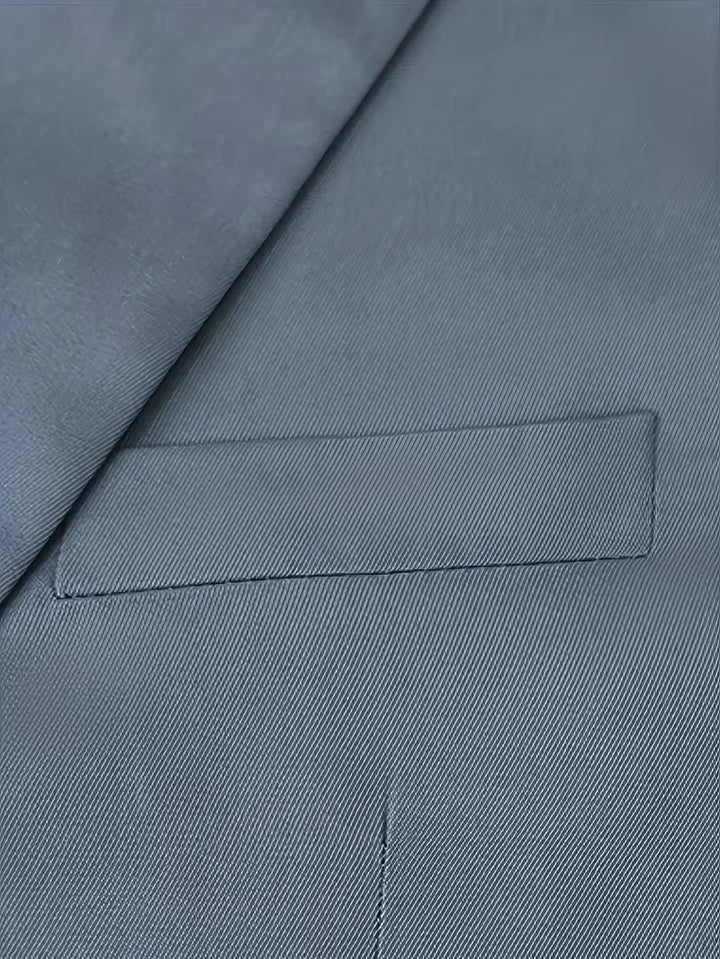 Stijlvol heren driedelig kostuum, slim fit pasvorm voor een moderne, scherpe look.