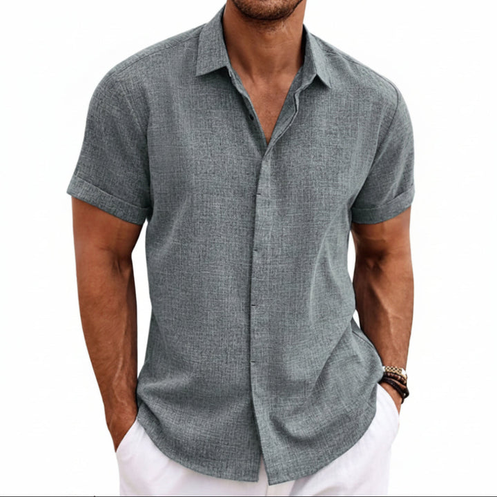 Minimalistisch heren t-shirt met korte mouwen, losse pasvorm, perfect voor warme zomerdagen en casual outfits.