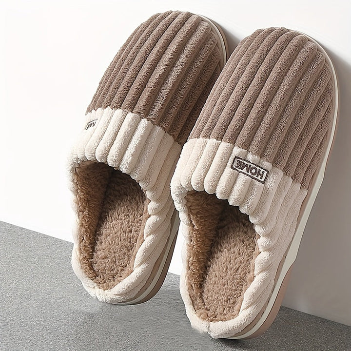 Luxueuze winter pantoffels voor heren, houden voeten heerlijk warm en comfortabel in huis.