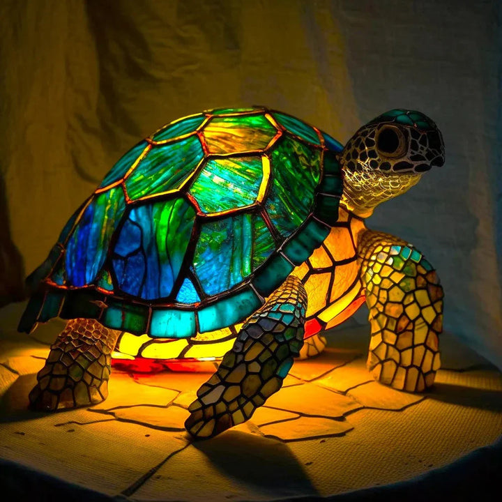 Elegante glas-in-lood dieren tafellamp, een stijlvolle en artistieke aanvulling op uw decor.