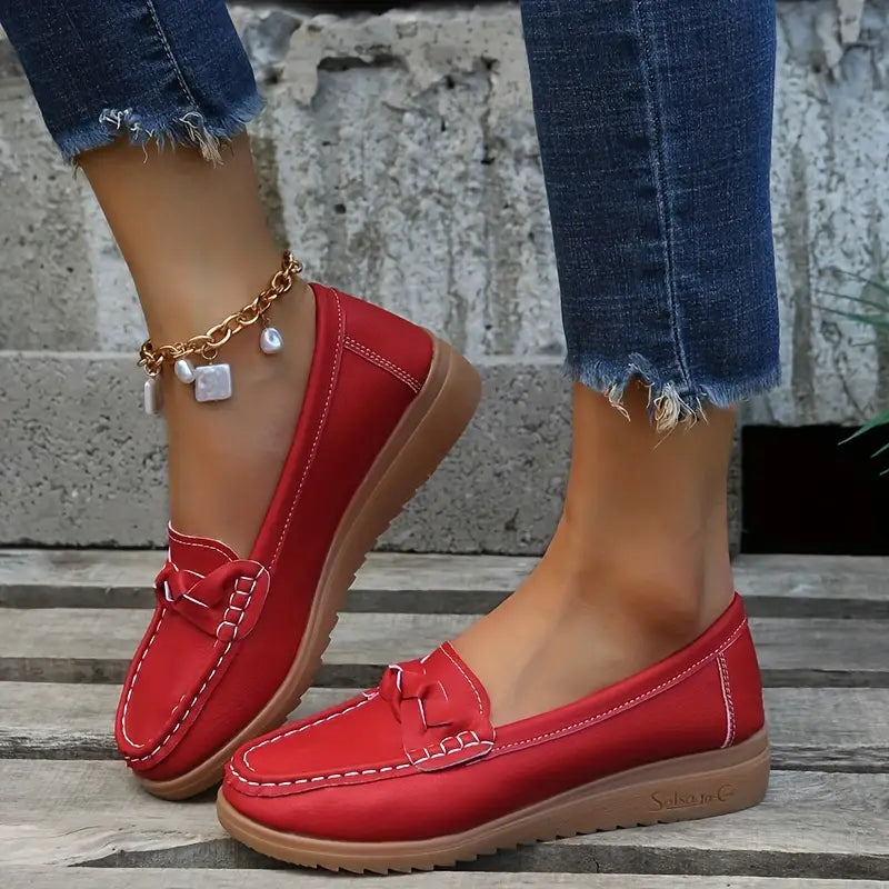 Veelzijdige dames instappers, comfortabele slip-on loafers met flexibele antislipzool, ideaal voor elke casual gelegenheid.