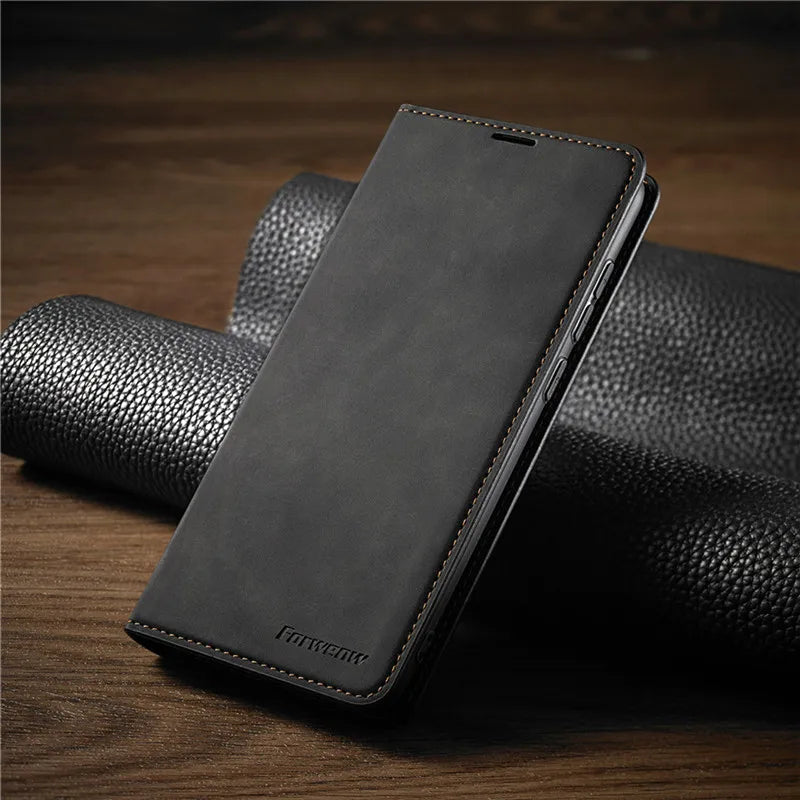 Duurzame iPhone beschermhoes in rood met magnetische functie. Optimale valbescherming en een stijlvolle cover.