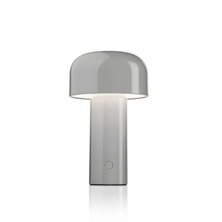 Compacte Luminor LED lamp met dimbare kleuren en draagbaar design, perfect voor binnen.