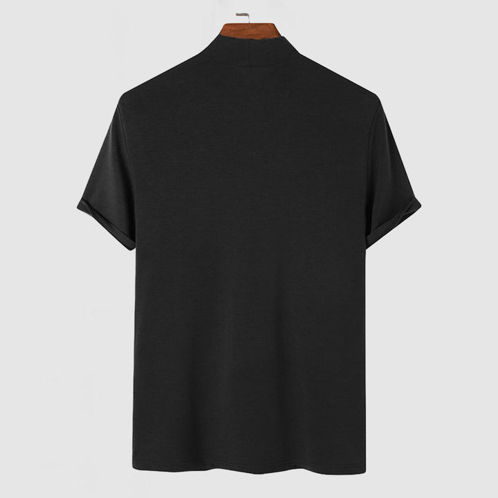 Wit heren T-shirt voor alle seizoenen, comfortabel en flexibel. Een stijlvolle basis voor herenkleding.