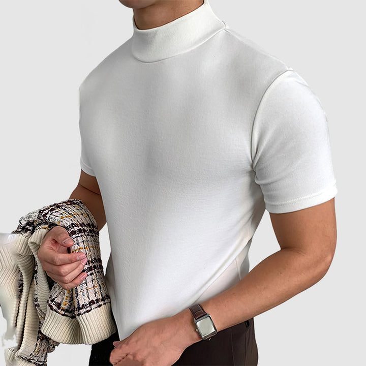 Zwart heren comfort T-shirt, zacht en flexibel. Een essentiële, casual toevoeging voor elk seizoen.