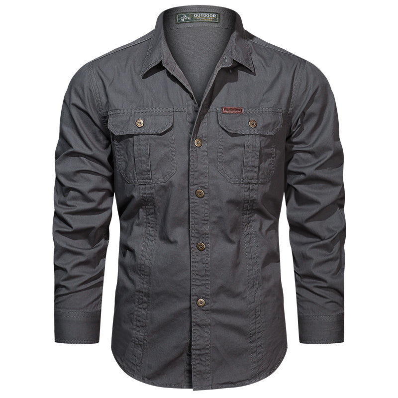Stijlvol herenoverhemd met lange mouwen en praktische borstzakken, ideaal voor een moderne, comfortabele look.