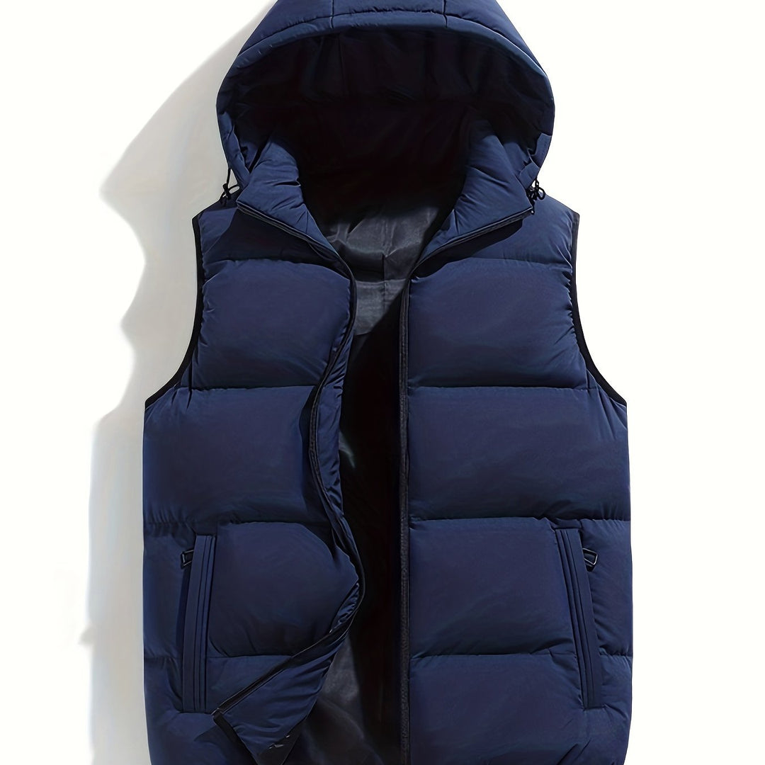 Close-up: Daan heren gewatteerd vest detail met rits. Warme katoenmix bodywarmer voor lente & herfst.