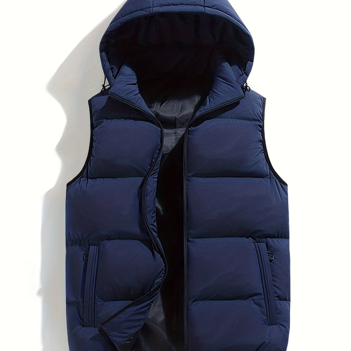 Close-up: Daan heren gewatteerd vest detail met rits. Warme katoenmix bodywarmer voor lente & herfst.