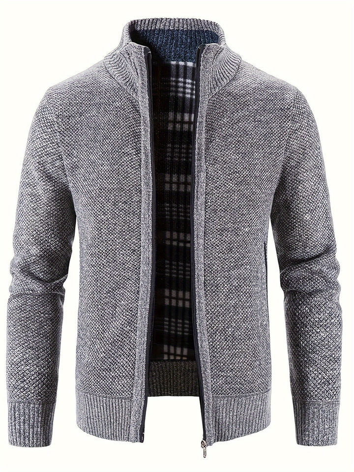 Casual heren fleecevest met opstaande kraag, ideaal voor laagjes in wintermode.