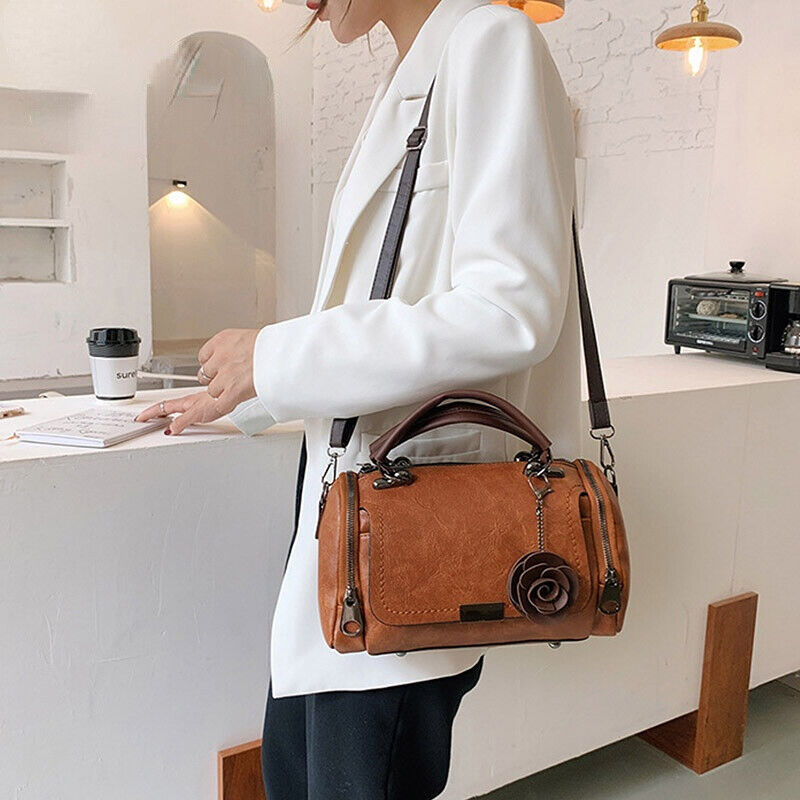 Bruine Boston dames handtas, perfecte PU leer crossbody tas voor dagelijks gebruik.