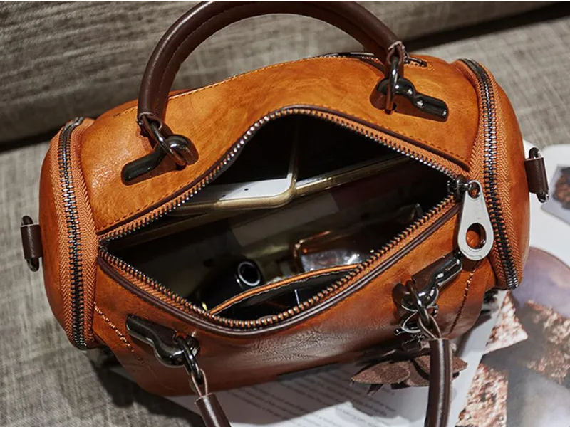 Wijn rode Boston crossbody tas, stijlvolle dames PU leer handtas.