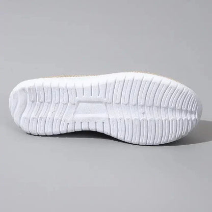 "Dames ademende orthopedische schoenen Carly: elegant beige design met comfort en medische ondersteuning voor elke gelegenhei