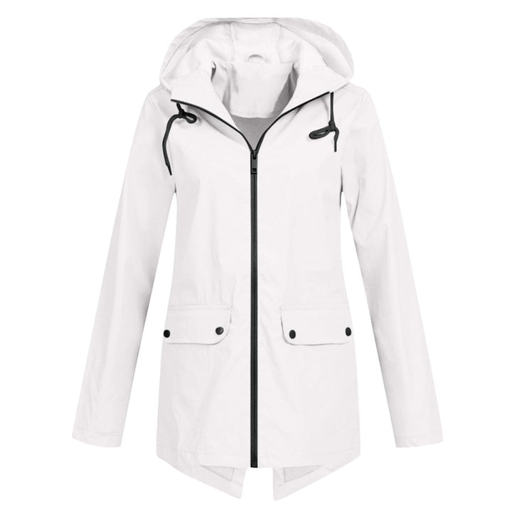 Detail van de comfortabele capuchon op de halflange dames anorak jas, winddicht en stijlvol.