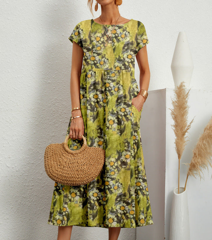 Comfortabele casual dames midi jurk met levendige bloemenprint en flatterend A-lijn silhouet.