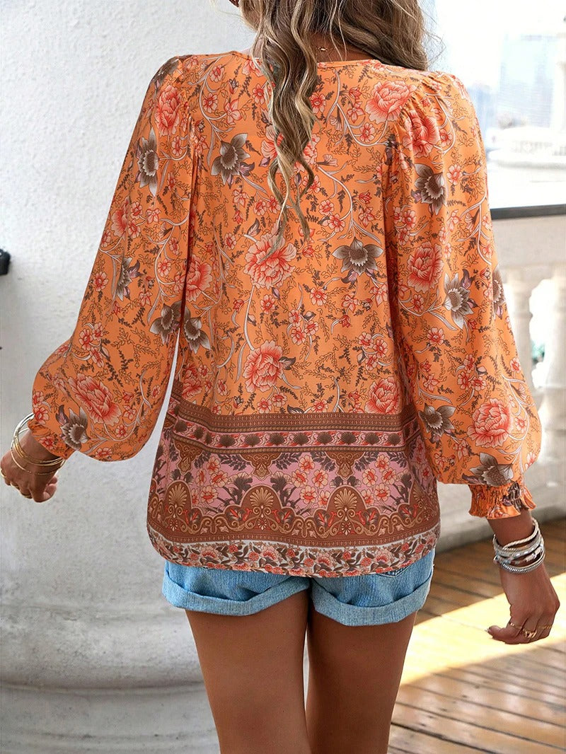 Comfortabele dames blouse met lange mouwen en bloemenprint. Casual chique top voor elke gelegenheid.