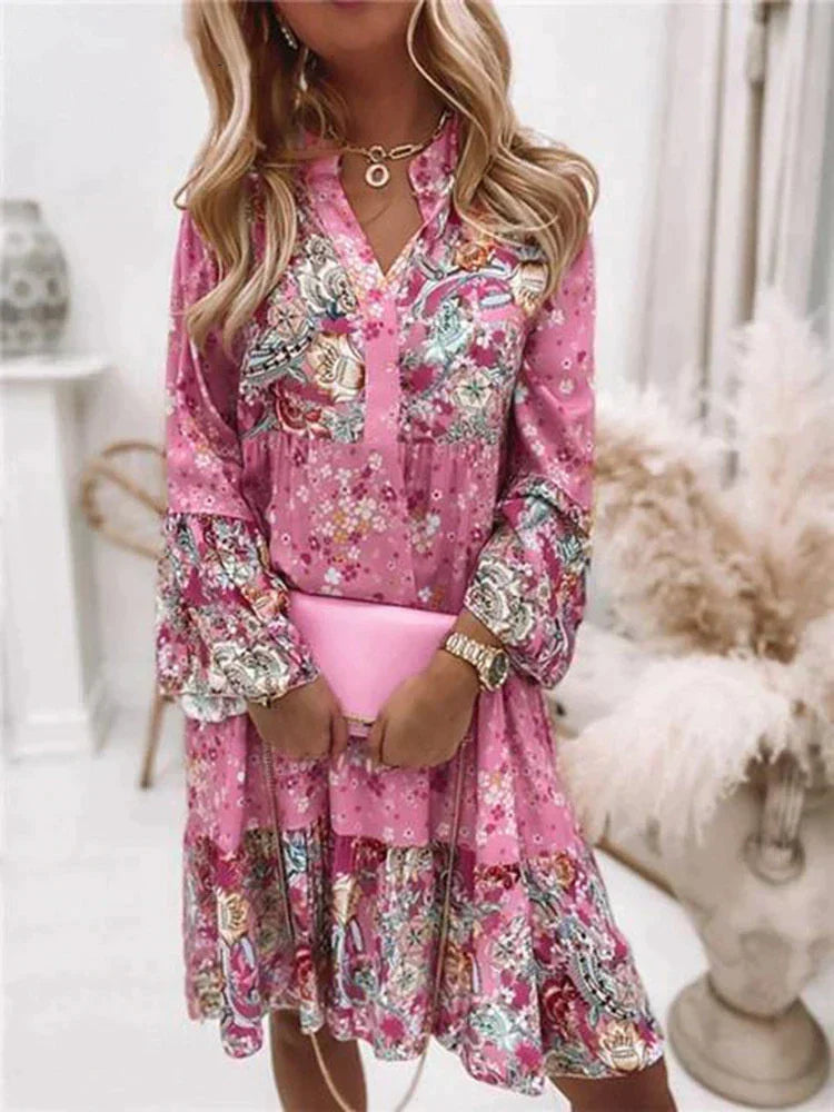 Boho-stijl dames bloemen minijurk met comfortabele pasvorm. V-hals lange mouw jurk, ideaal als casual zomerjurk.