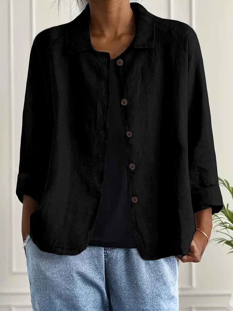 Zakelijke damesblouse, lange mouw, klassieke kraag, knoopsluiting, professioneel en chic.