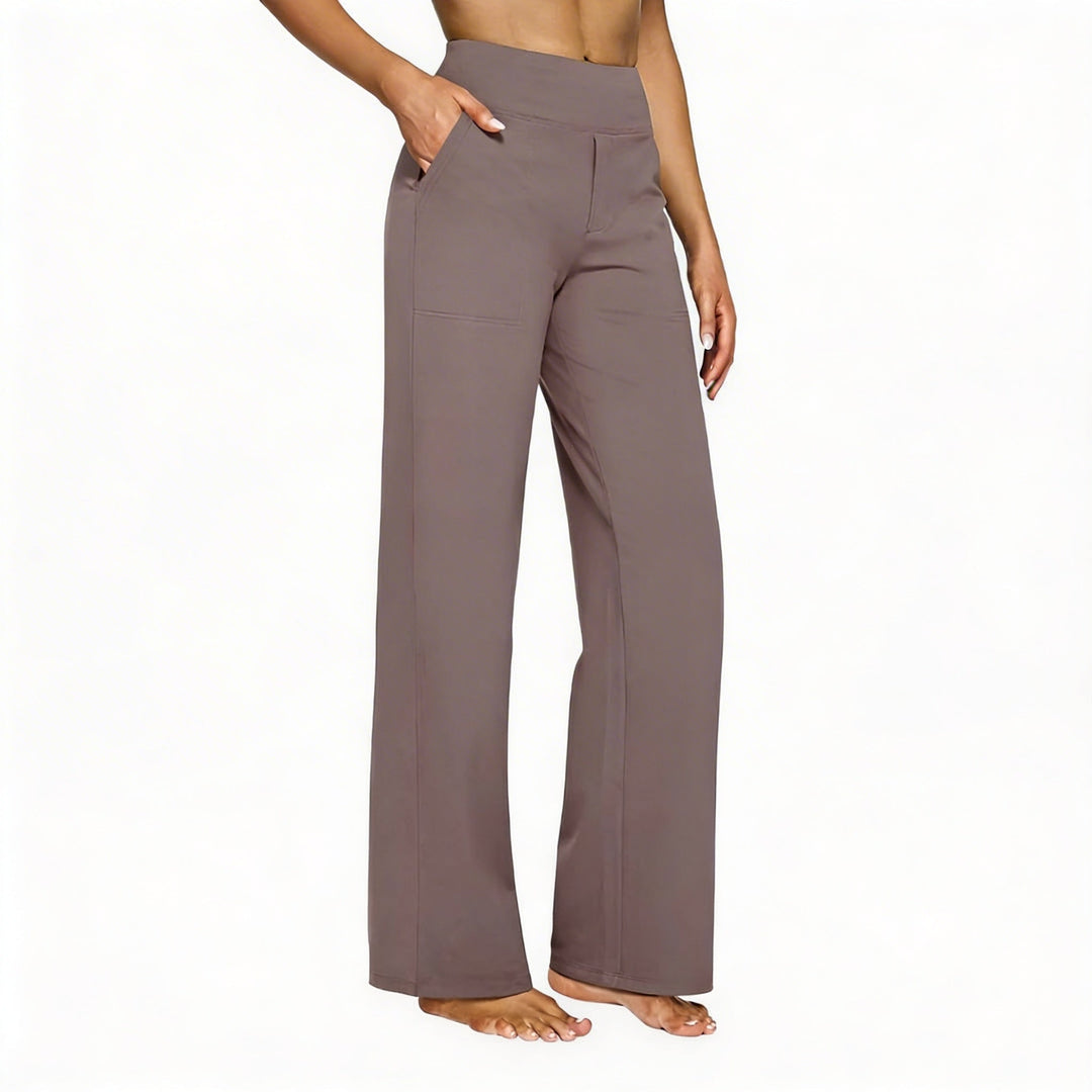 Damesbroek met hoge taille en wijde pijpen, ideaal voor comfort en een stijlvolle casual look.