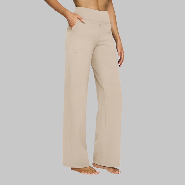 Luchtige damesbroek met wijde pijpen en hoge taille, perfect voor een zomerse of lente casual look.