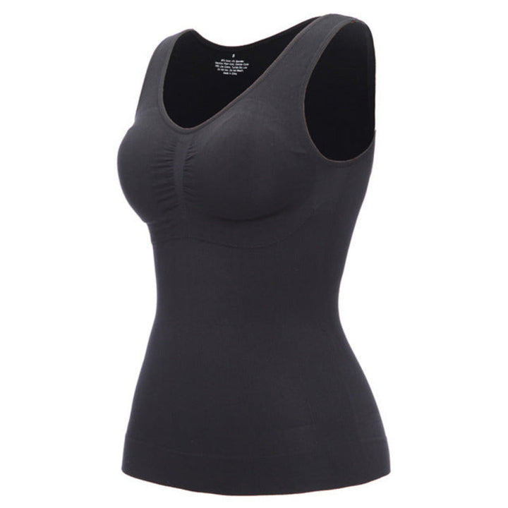 Huidskleurig shapewear hemdje voor dames met ingebouwde BH, onzichtbaar onder kleding voor een glad silhouet.