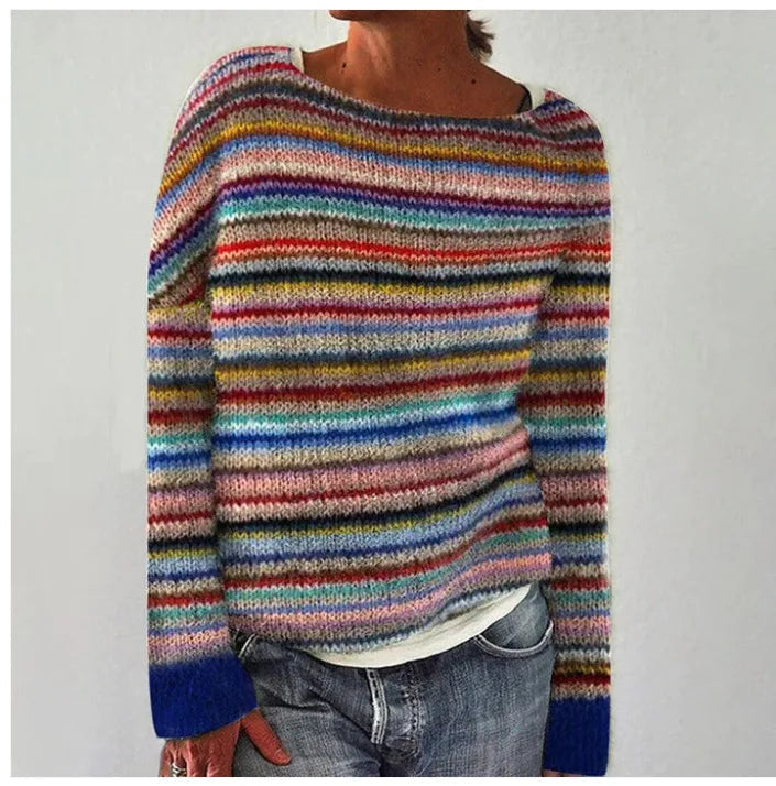Modieuze dames trui, gebreid met uniek vintage patroon. Perfect voor een stijlvolle, comfortabele look.