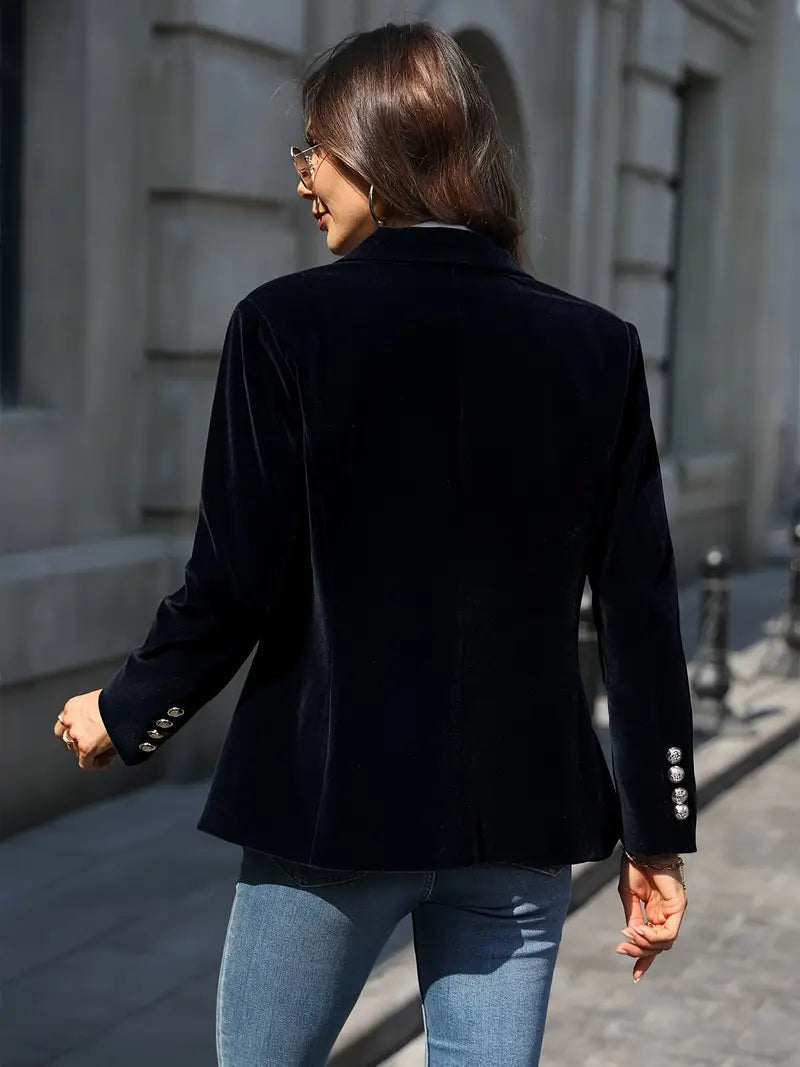 Stijlvolle getailleerde dames blazer, perfect voor zakelijke kleding.