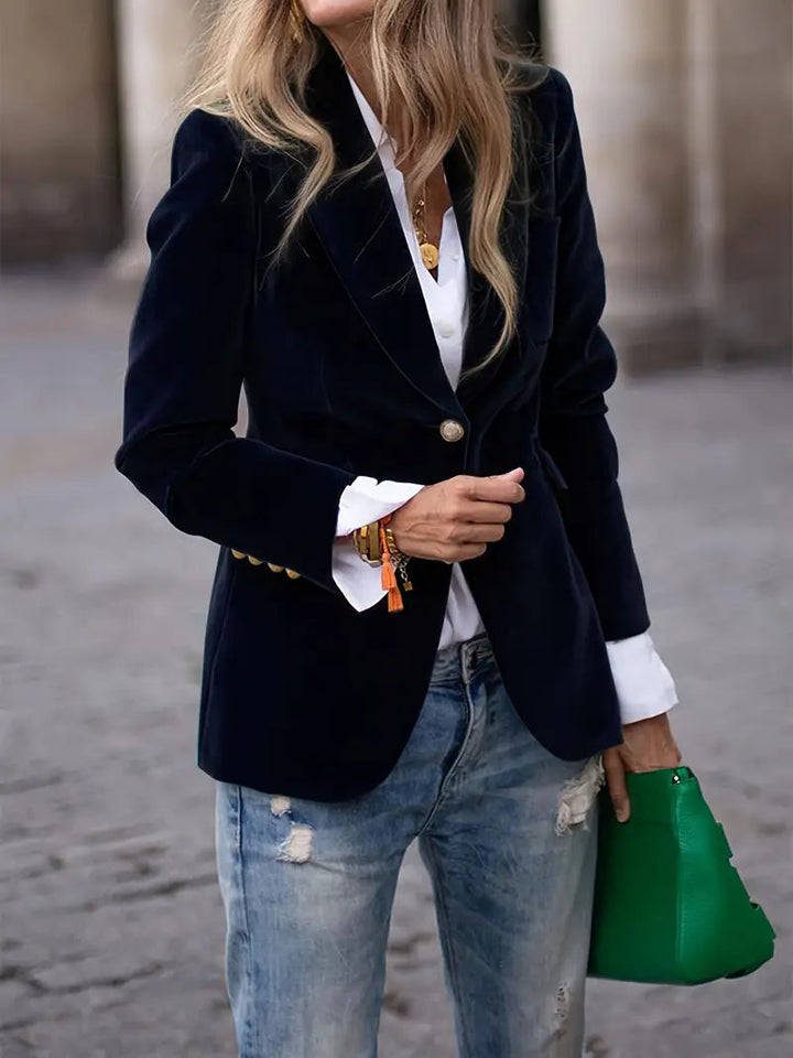 Dames getailleerde blazer voor een elegante, professionele look.