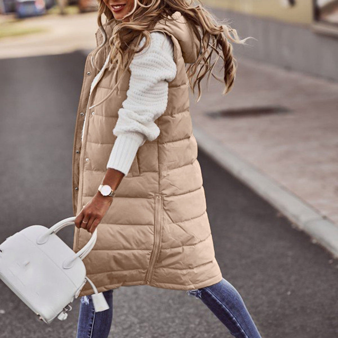 Trendy mouwloos dames vest met capuchon, casual winterkleding voor warmte en stijl.