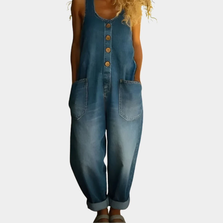 Modieuze dames casual jumpsuit, ideaal voor zomerse vrijetijd. Mouwloos, met knopen en handige zakken.