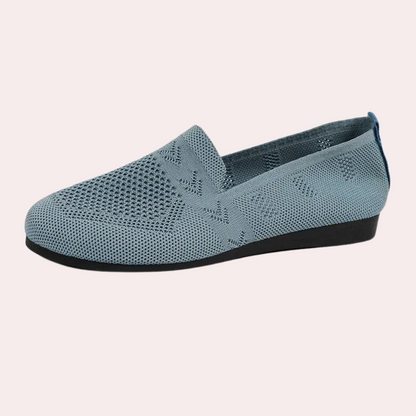 "Dames orthopedische schoenen Linda in blauw, stijlvol en comfortabel, met ademende materialen voor dagelijks gemak."